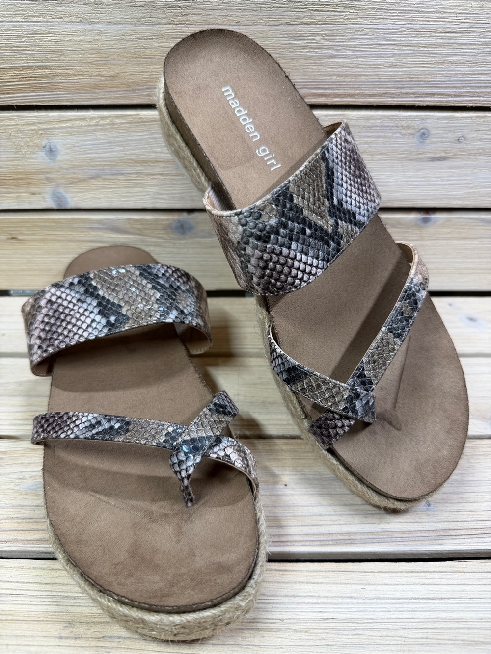 Madden Girl Case Women's Snake-Print Slide Sandals Size 10M